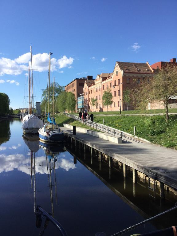 Selmas Hytt Och Salong Vandrehjem Uppsala Eksteriør billede