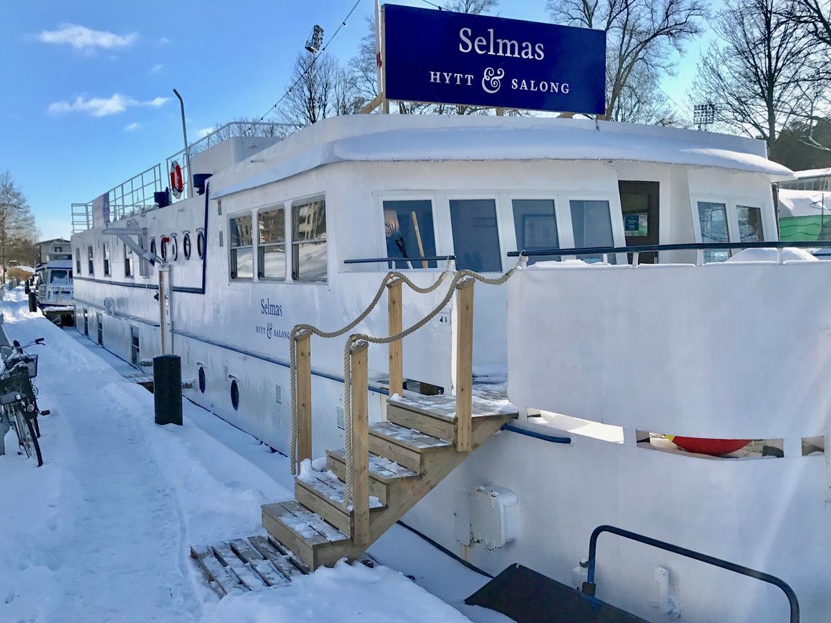 Selmas Hytt Och Salong Vandrehjem Uppsala Eksteriør billede