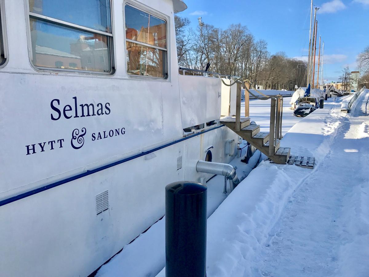Selmas Hytt Och Salong Vandrehjem Uppsala Eksteriør billede