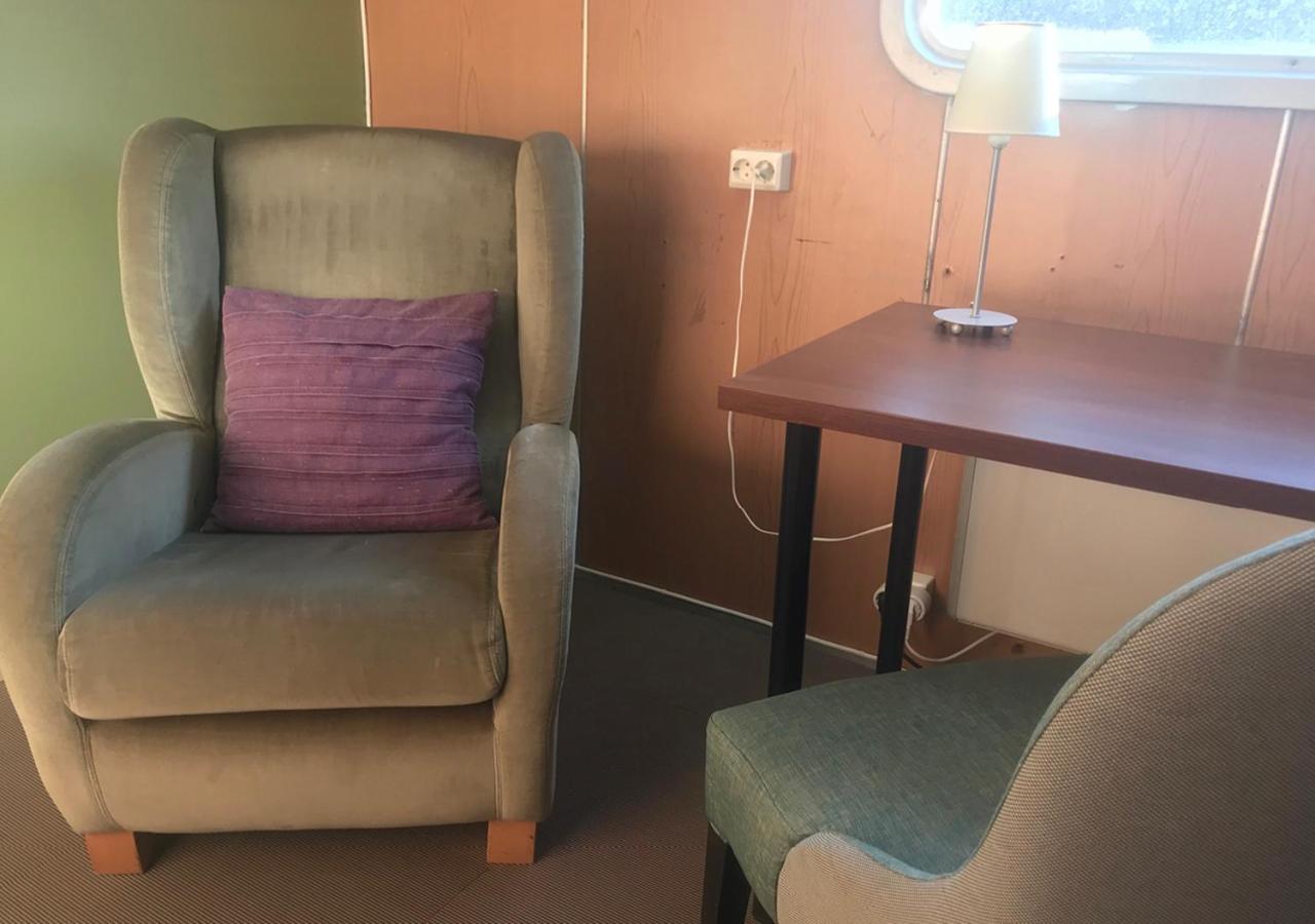 Selmas Hytt Och Salong Vandrehjem Uppsala Eksteriør billede